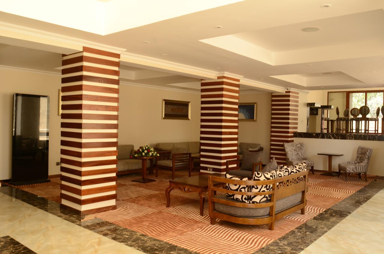 ניירי The White Rhino Hotel מראה חיצוני תמונה